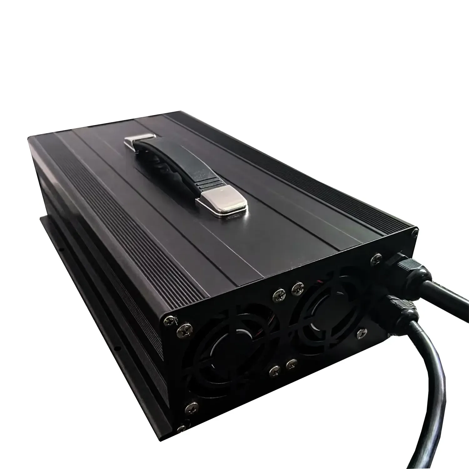 JUXON 84V 32A lithium-ion solar battery charger — detail view 7
