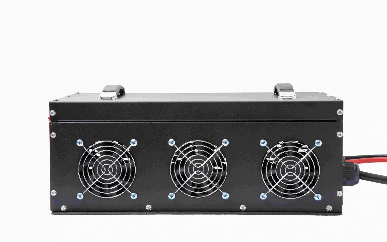 JUXON 168V 40A lithium-ion solar battery charger — detail view 3